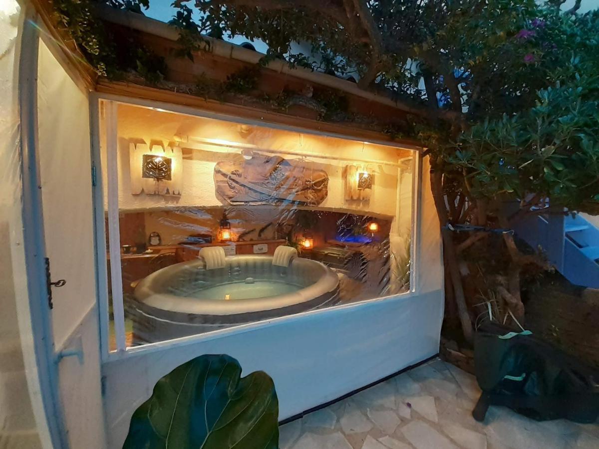 Nouveau ! Chambre D'Hote Insolite Privee " Coeurs De Pirates A Bali En Provence" Spa Sauna Massages Dans Cadre Exotique D'Amenagements Exterieurs D'Exception Ete Comme Hiver Bienvenue !!! Cavalaire-sur-Mer Ngoại thất bức ảnh